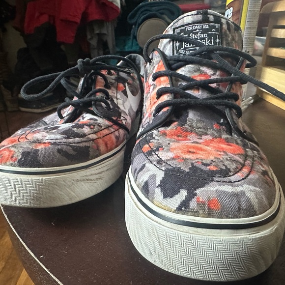 Nike SB - Picture 2 of 4